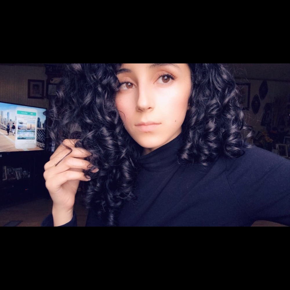 Meet your Posher, Reyna